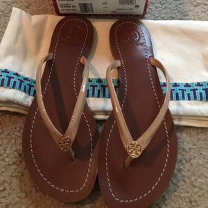 Tory Burch Terra Thong Sandal 6.5 Sun Beige Patent